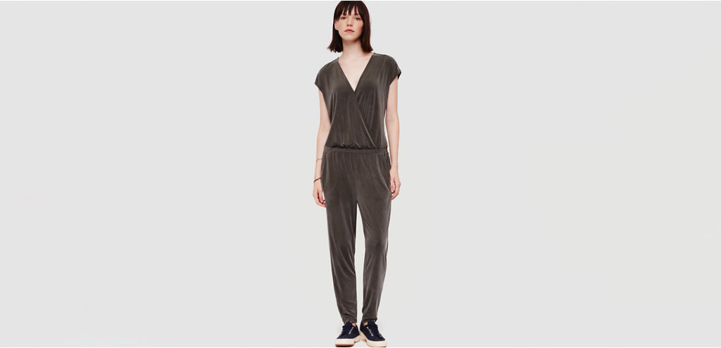 lou-grey-jumpsuit-most-flattering-postpartum-outfit